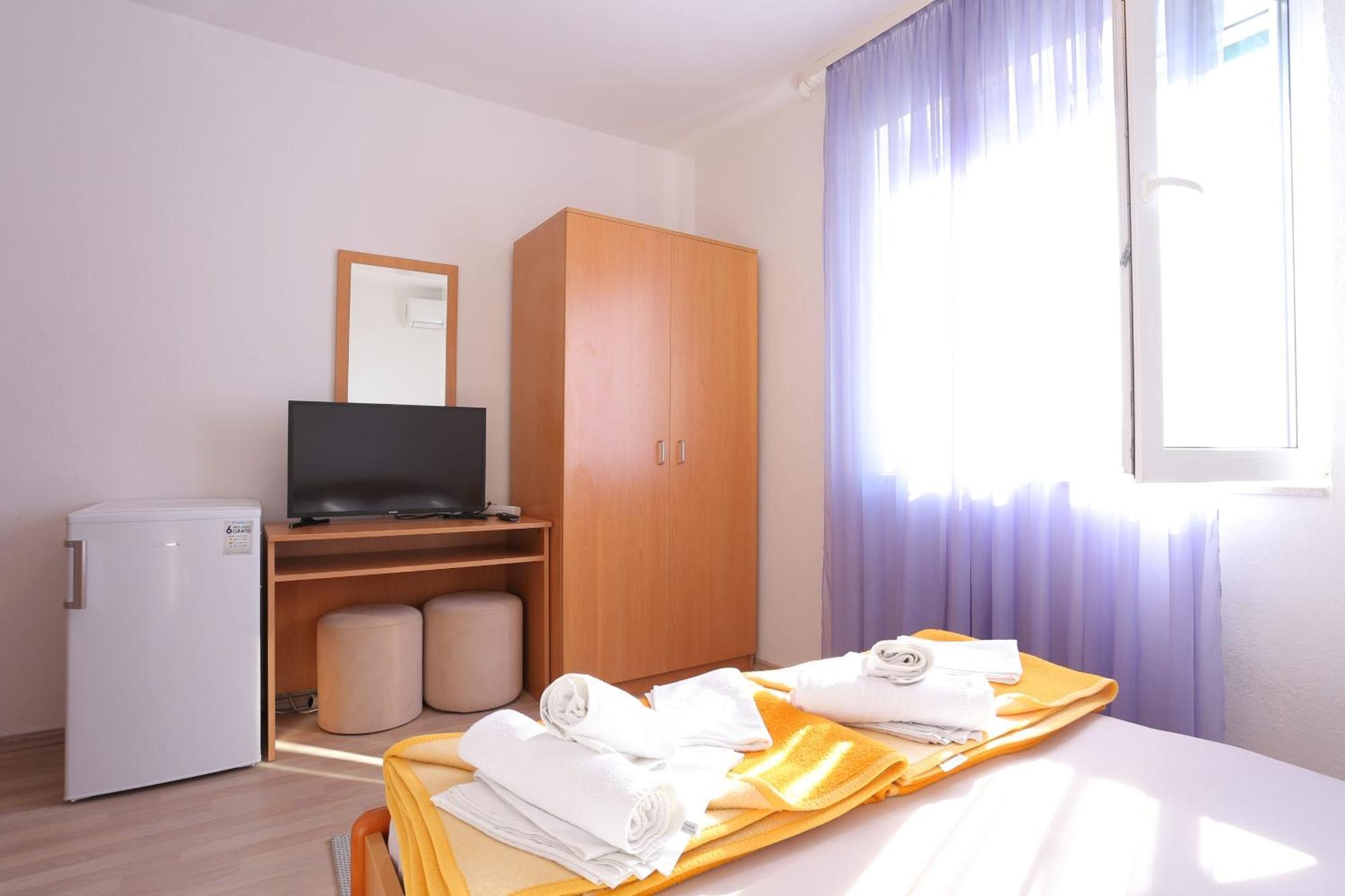 Apartments And Rooms With Parking Space Tucepi, Makarska - 5263 Δωμάτιο φωτογραφία